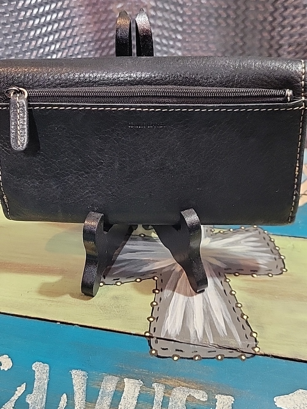 Fossil Black Pebbled Leather Foldover Wallet with, Checkbook, And Card Holder - Picture 4 of 8